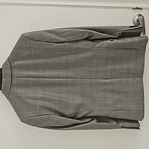 Express Men's Suit - Picture 12 of 16